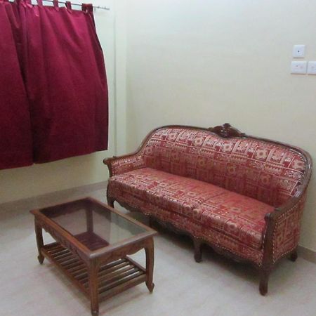 Himalaya Inn Service Apartment Kolkata Exterior photo