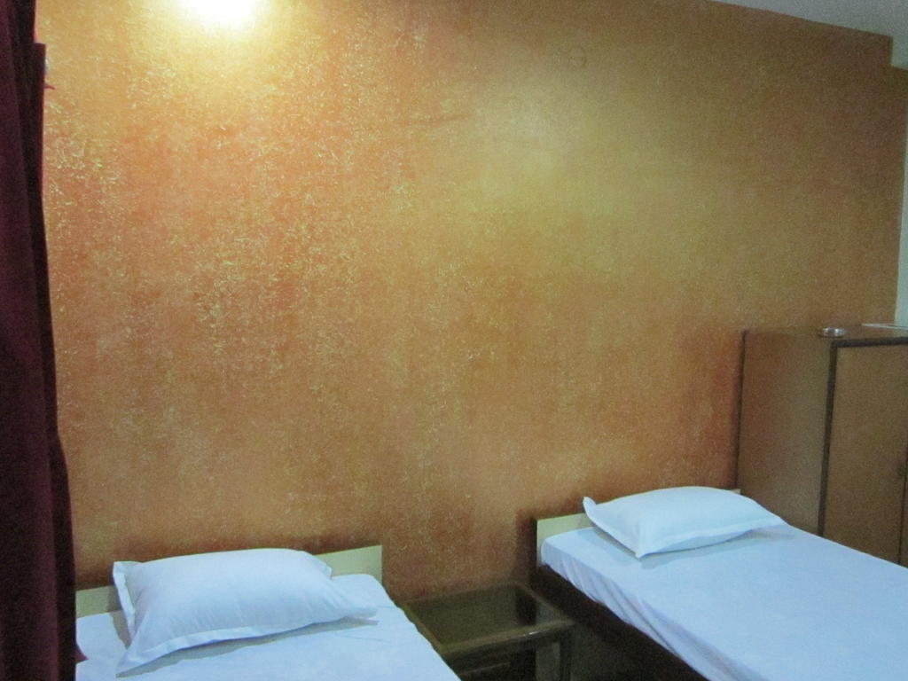 Himalaya Inn Service Apartment Kolkata Room photo
