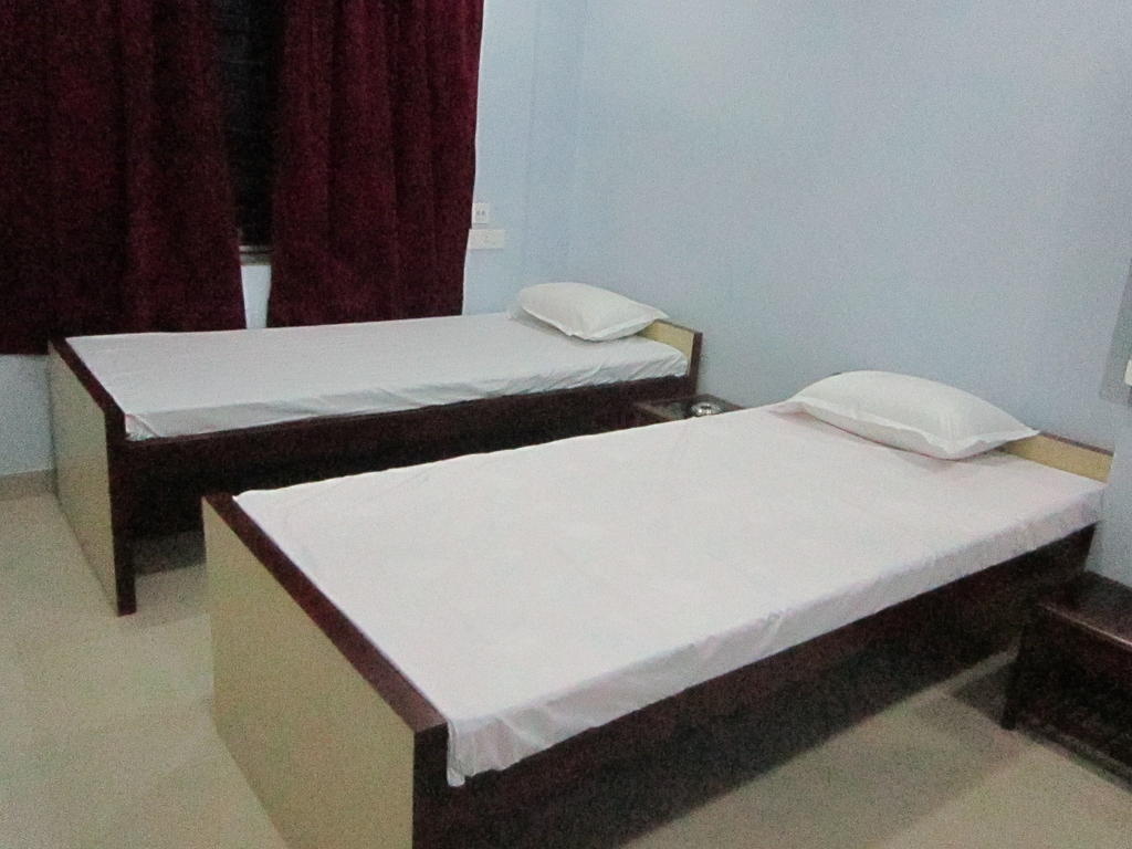 Himalaya Inn Service Apartment Kolkata Room photo
